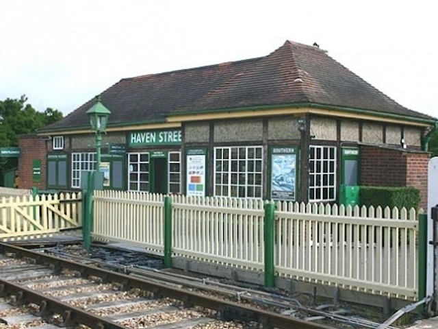 Havenstreet Station