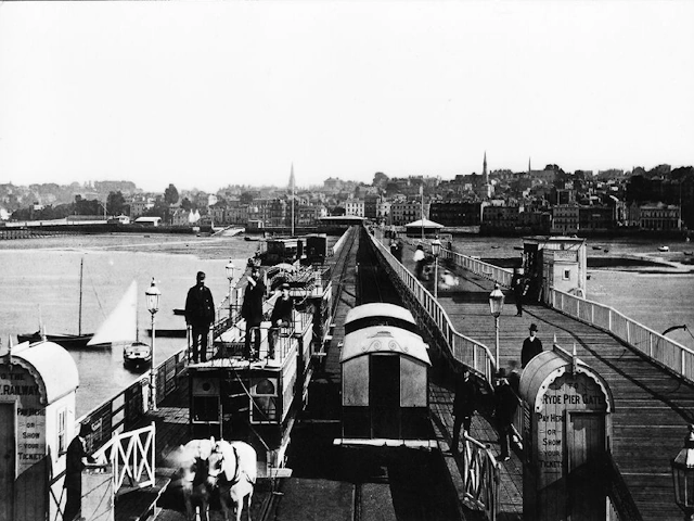 Ryde Pier Circa 1914